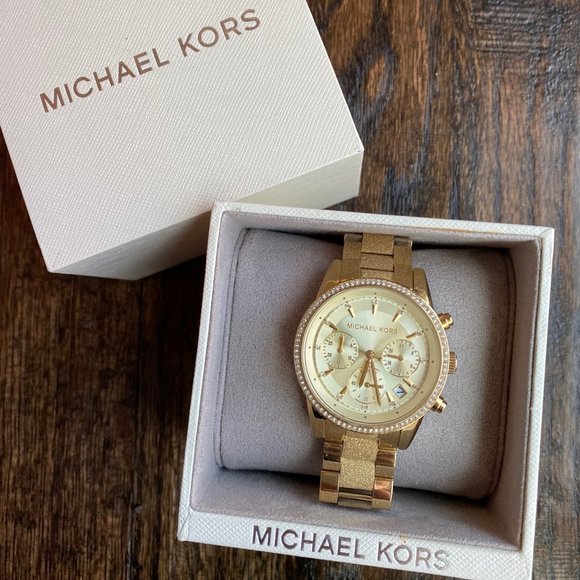 Michael Kors Accessories - MICHAEL KORS WATCH NEW WITH BOX